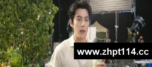 这里有一份工作中的@王鹤棣 花絮，请查收！